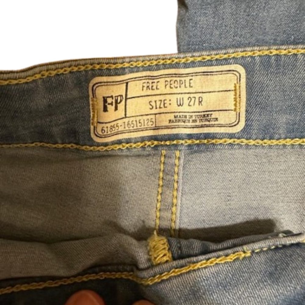 💗HOST PICK💗 Just Float on Flare Free People Jeans - Picture 3 of 13